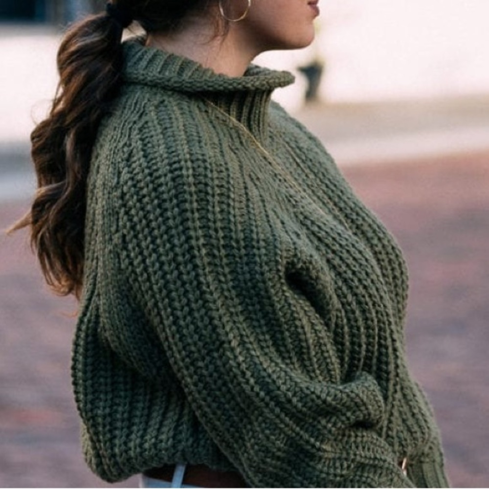 H&M Ribbed Turtleneck Sweater